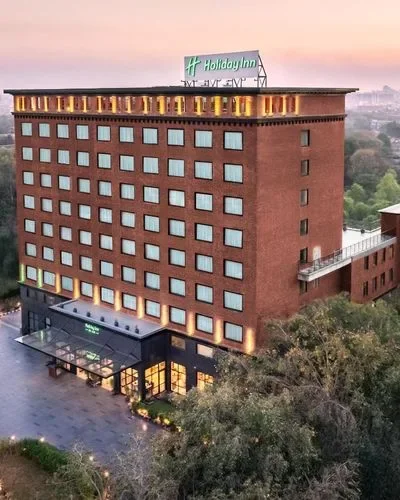 Holiday Inn Hotel Escorts